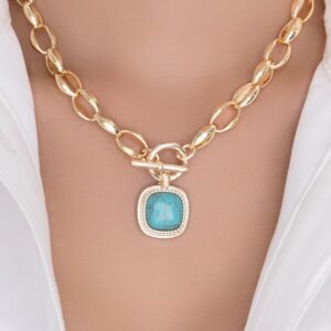 Chic Turquoise Pendant Necklace
